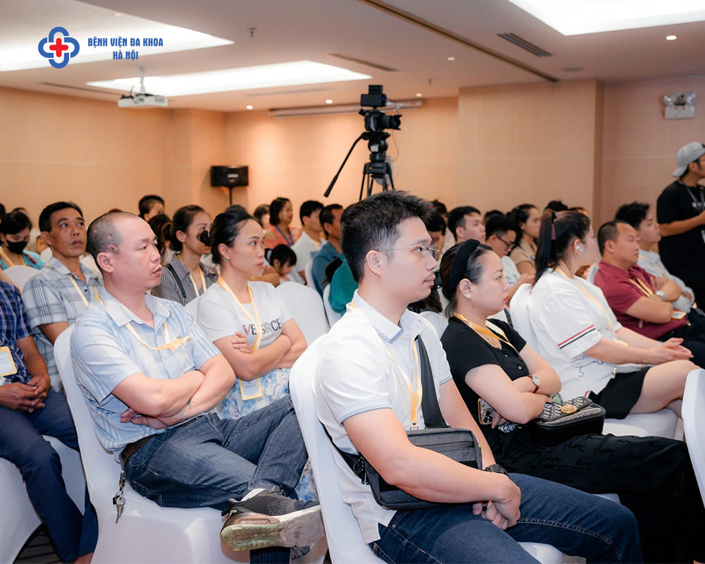IVF Hà Nội thường xuyên tổ chức các buổi hội thảo cung cấp kiến thức cho khách hàng