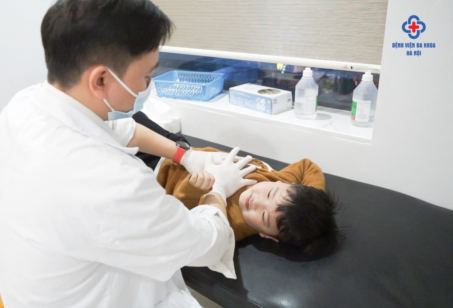Vỗ rung long đờm - Liệu pháp mới điều trị hô hấp ở trẻ ho có đờm