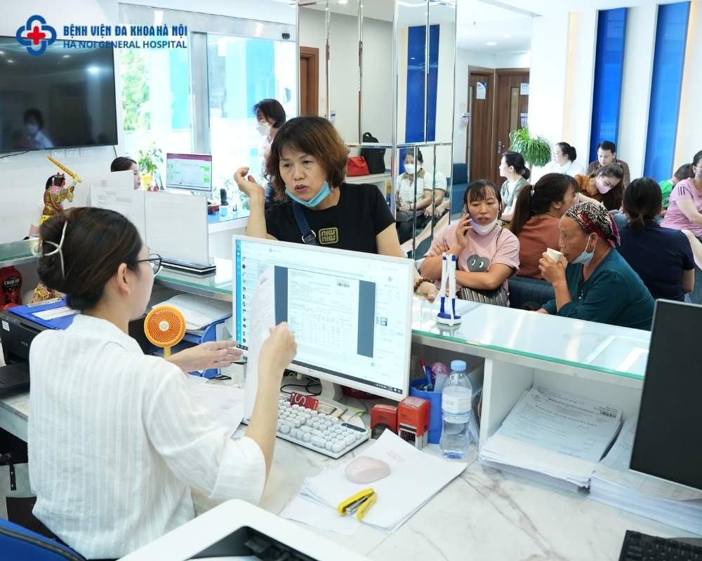 Bệnh viện đa khoa Hà Nội quy tụ những Y bác sĩ hàng đầu trong lĩnh vực điều trị sỏi thận