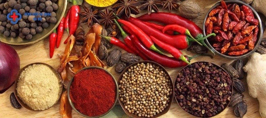 Sau khi tán sỏi niệu quản nên kiêng đồ cay nóng Sau khi tán sỏi niệu quản nên kiêng đồ cay nóng