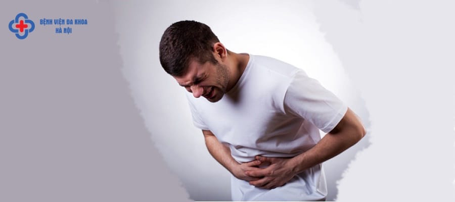 Biểu hiện đau sỏi thận điển hình nhất là đau quặn thận. bị sỏi thận đau ở đâu