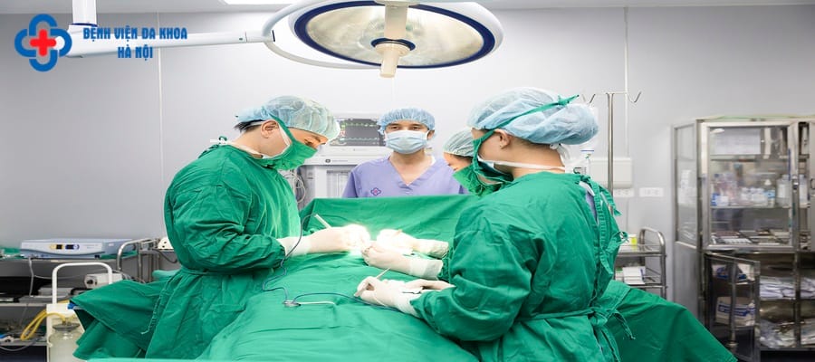 Kỹ thuật điều trị sỏi thận giảm đau đớn cho người bệnh
