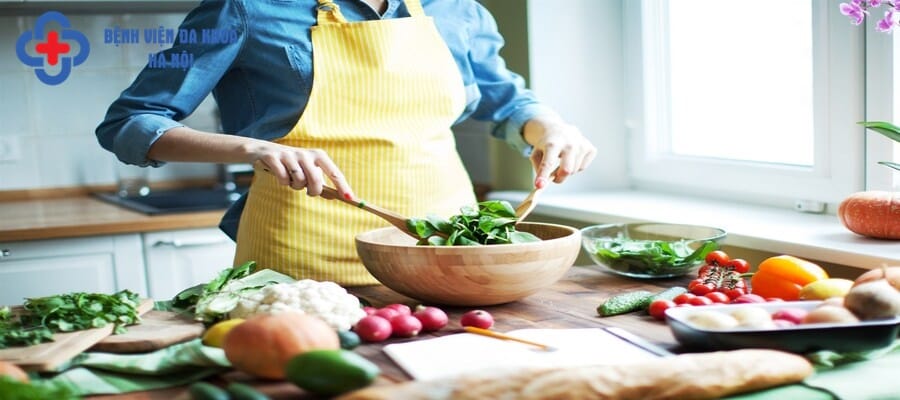 Người mắc sỏi tiết niệu nên chọn các món ăn nhạt