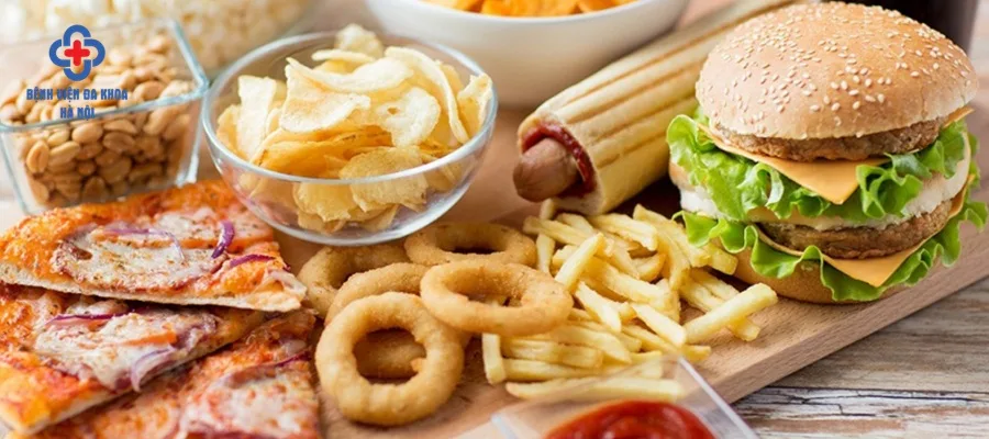 Nếu có thể hãy tránh xa đồ ăn nhanh soi nieu quan nen kieng do an nhanh