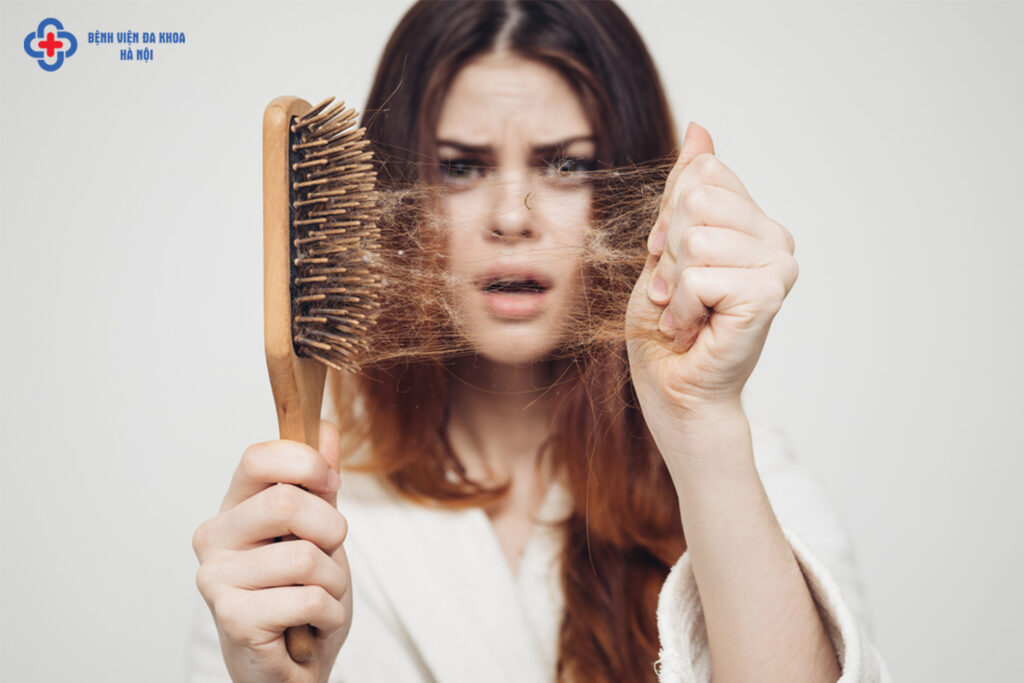 rụng tóc có phải bị tuyến giáp không?