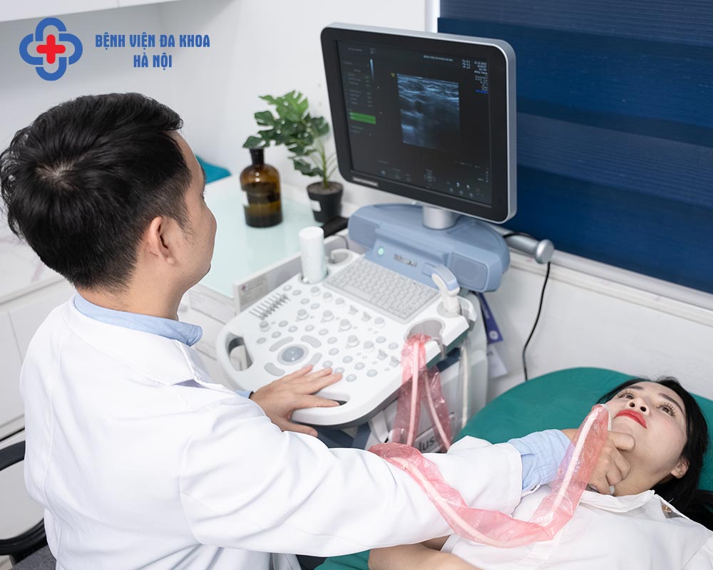 Siêu âm tuyến giáp là một trong những phương pháp chẩn đoán