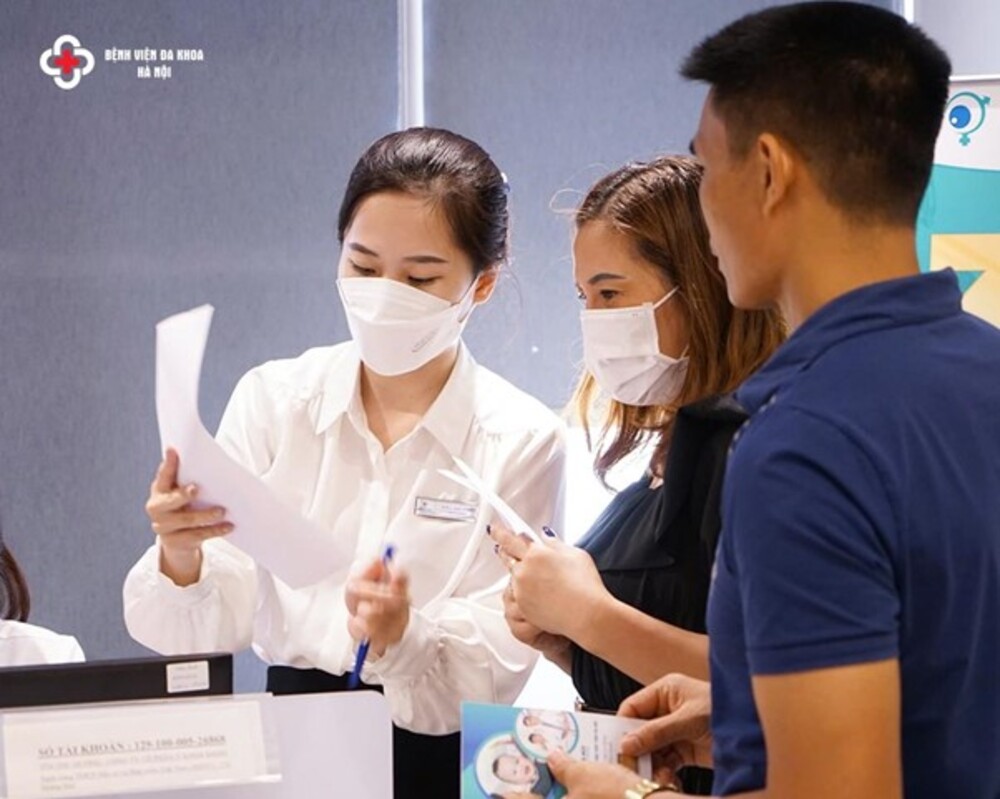 Các cặp vợ chồng luôn được tư vấn kỹ trước khi quyết định điều trị