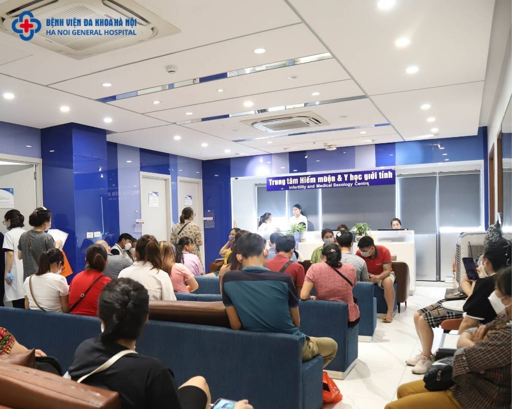 Việc theo dõi và chăm sóc cẩn thận sau phẫu thuật đóng vai trò quan trọng